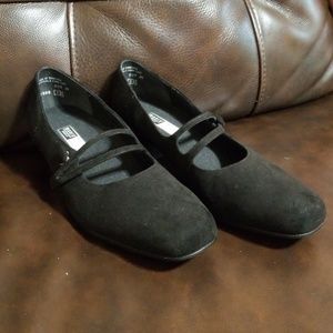 Munro Sarah Black Pumps Sz 10M
